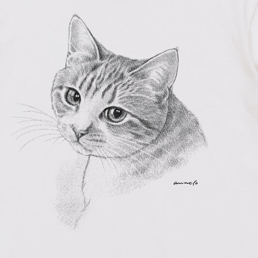 ヴィンテージライクな猫の肖像画Tシャツ